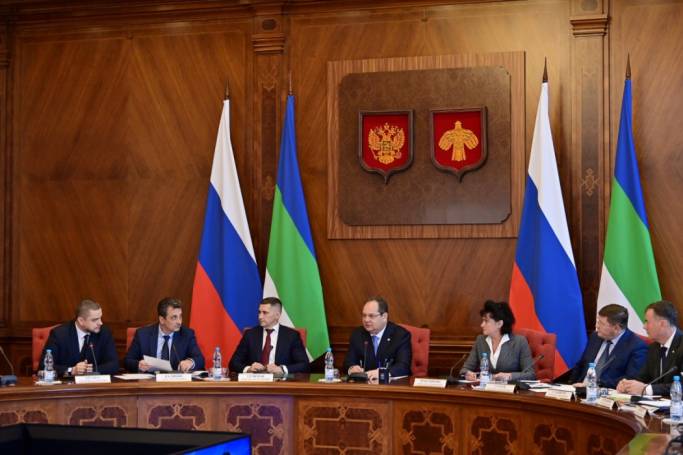 Ростислав Гольдштейн поручил проработать вопрос открытия онкоотделения в Инте