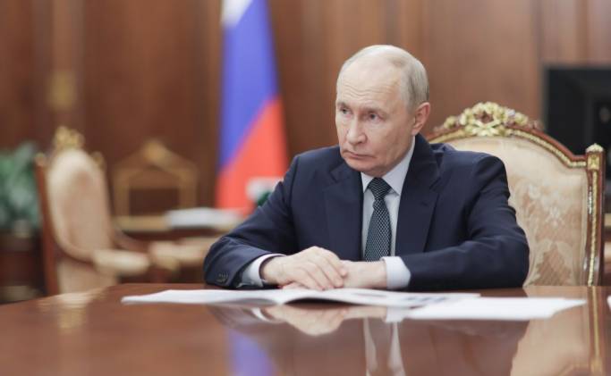 Владимир Путин обсудил сроки строительства глубоководного незамерзающего порта Индига