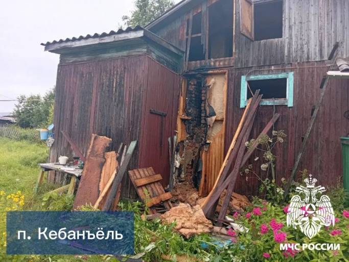 В усть-куломском селе потушили пожар при участии добровольцев