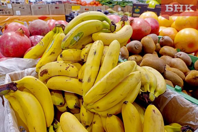 Гастроэнтеролог объяснила, кому могут вредить бананы