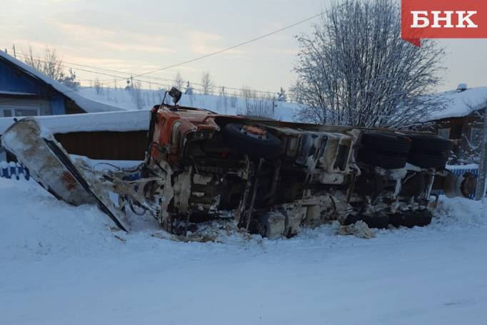 Народный корреспондент: «Коварные обочины в селе Коми»