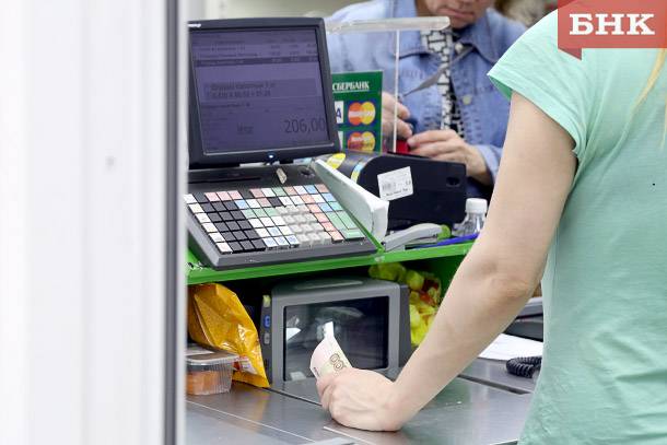 Ухтинца повторно наказали за оскорбление продавца магазина