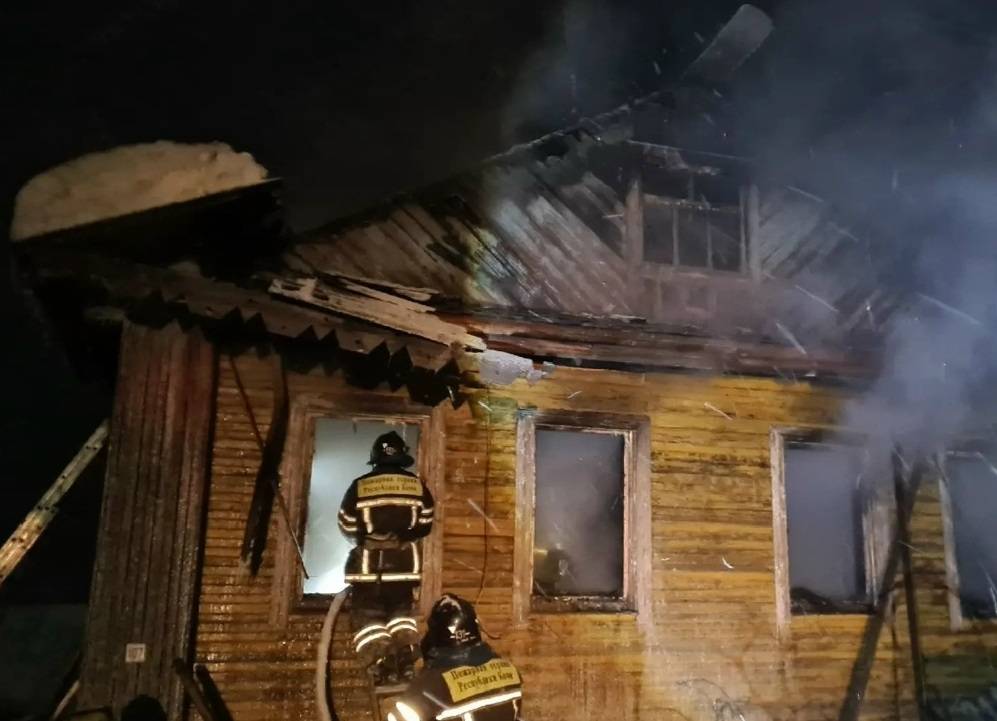В сыктывдинском селе при пожаре погиб пенсионер