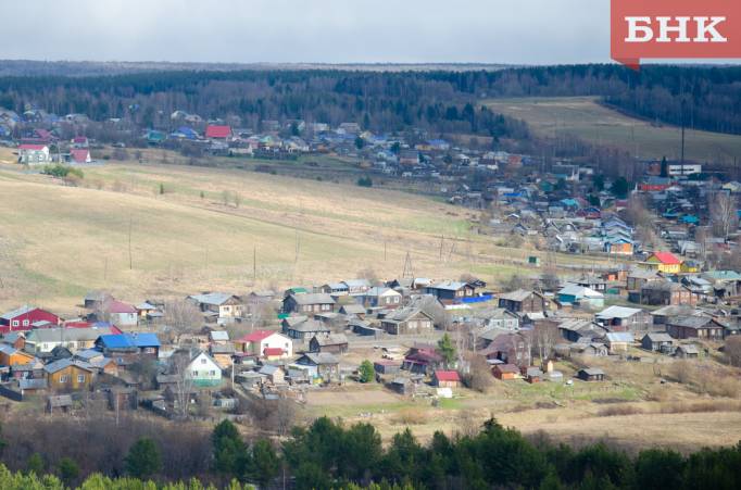 Жительница Екатеринбурга оказалась в получателях субсидии на строительство дома в Коми