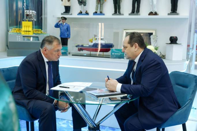 Ростислав Гольдштейн и Марат Хуснуллин обсудили дороги в Коми