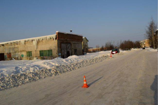 Напротив дома 9 по ул. Портовая водитель Приоры сбил девочку Ухта Коми 