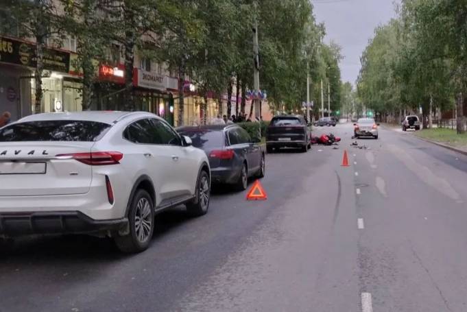 В Ухте мотоциклист после двойного ДТП попал в больницу