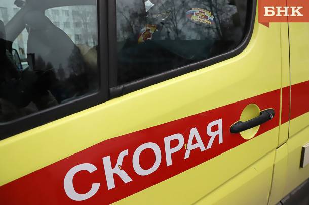 В Эжве с четвертого этажа выпала девочка