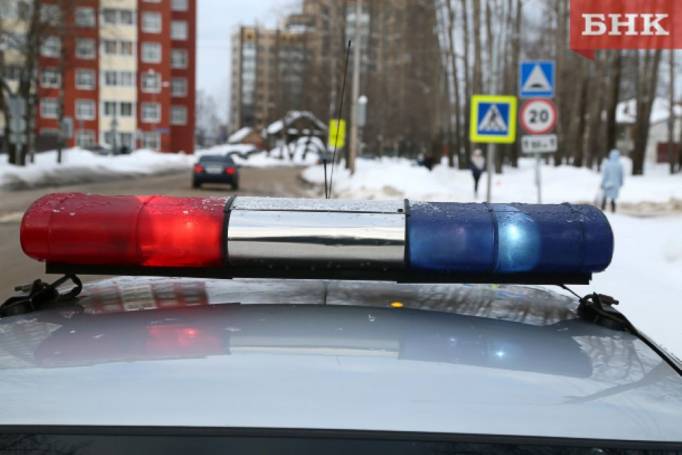 Житель Сосногорска установил на машину сирену и остался без прав