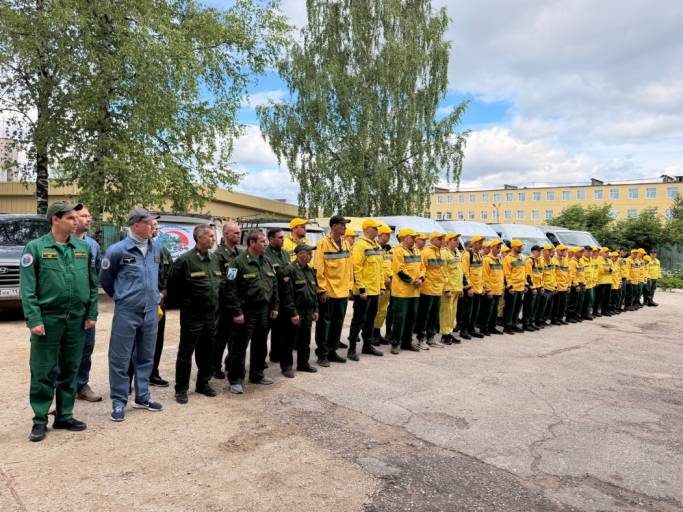 Коми направила 100 авиапожарных в Красноярский край