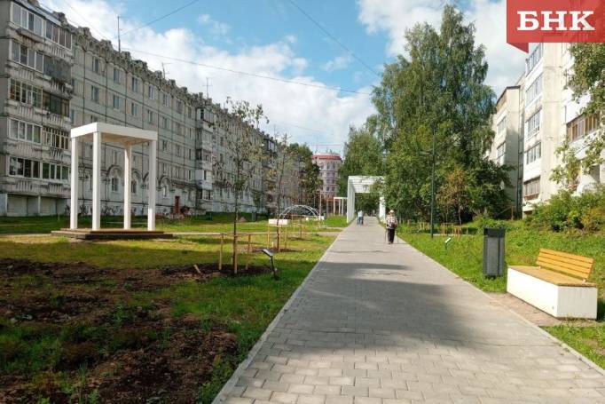 «Перестаньте портить свой же город»: Яблоневую аллею в Сыктывкаре «подводят» жители и подрядчик