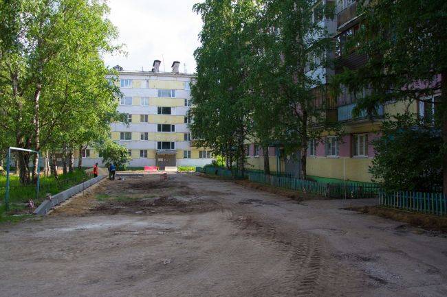 В Ухте идут работы по ремонту дворовых и общественных территорий