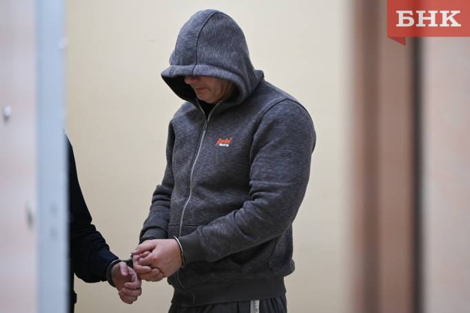 Начальника управления ГО и ЧС Сыктывкара Олега Атаманюка суд отпустил домой