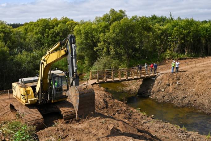 В Усть-Куломском районе приступили к восстановлению моста через реку Кужъю