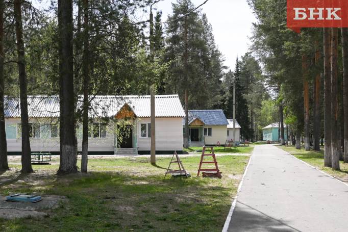 В Коми начнут распределять путевки в оздоровительные летние лагеря