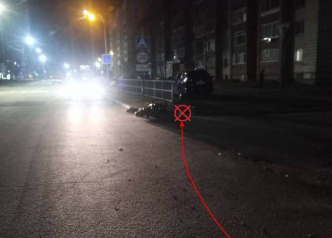 В Сыктывкаре мотоциклист получил травмы после наезда на бордюр