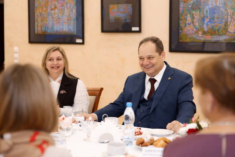 vstrecha_12_jpg_2026-10-14_06-02-26_optimize(1).jpg vstrecha_12_jpg_2026-10-14_06-02-26_optimize(1).jpg