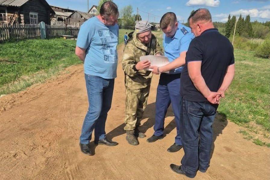 В Усть-Куломском районе расследуют дело о хищении денег при ремонте дороги