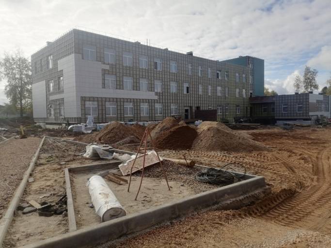 Новую поликлинику в Усть-Куломе достраивают под контролем Госстройнадзора