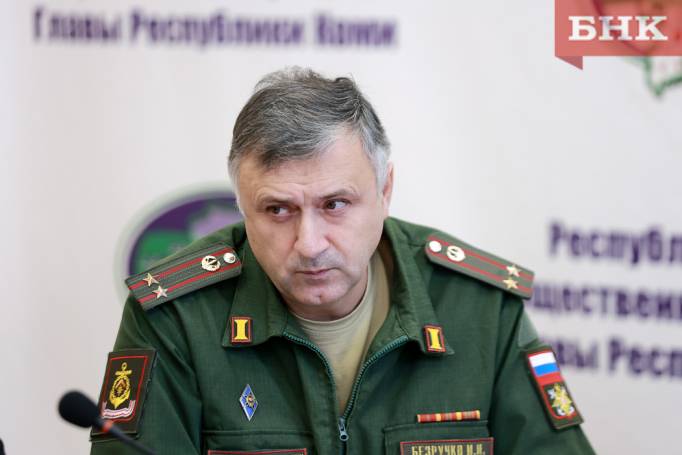 Заслуженными работниками Коми стали два военных комиссара