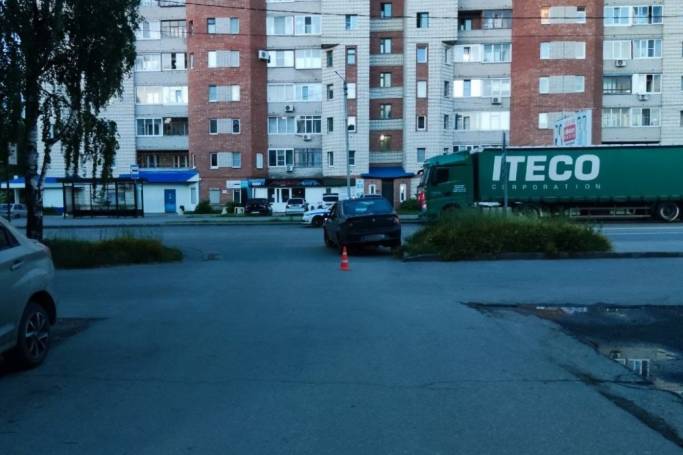 За сутки в Сыктывкаре сбили велосипедиста и самокатчицу