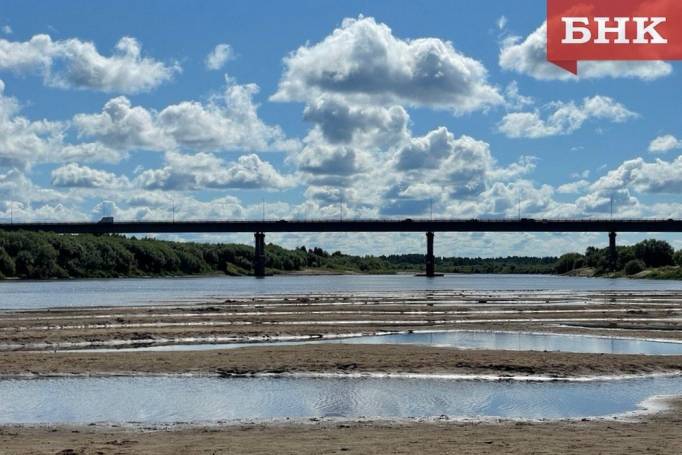 Понтон для краснозатонского моста готовятся поставить на водный учет