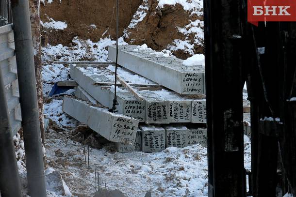 Полиция снова проверит подрядчика, строившего «несуществующие» дома на полях в Выльгорте