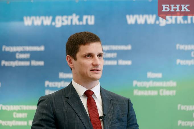 Депутат Госсовета Коми Вячеслав Завальнев: «Надеемся, что темп ремонта дорог не будут сбавлять»