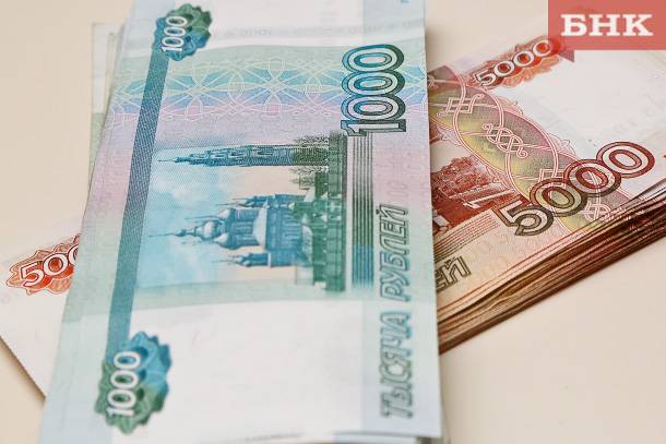 В отдел полиции в Сыктывкаре доставили женщину с крупной суммой денег