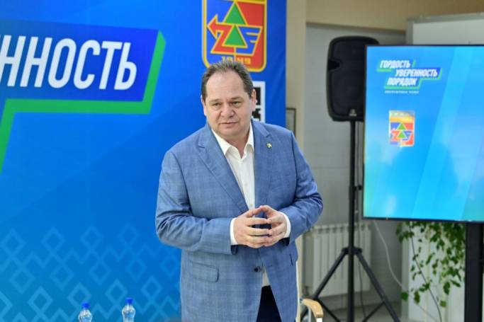 Обмеление реки, дороги, туризм и стадион: Ростислав Гольдштейн ответил на вопросы печорцев