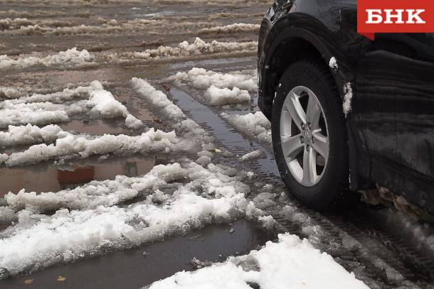 Замначальника дорожного управления мэрии Сыктывкара Борис Зимин: «Одномоментно очистить всю сеть города не представляется возможным»