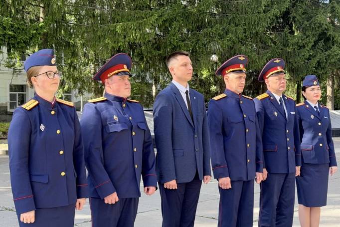 Молодые следователи приняли присягу в Сыктывкаре