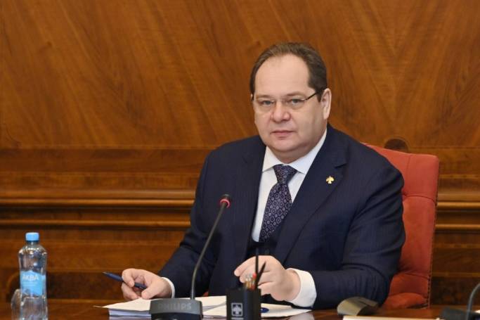 Ростислав Гольдштейн поручил усилить меры пожарной безопасности во время новогодних каникул 