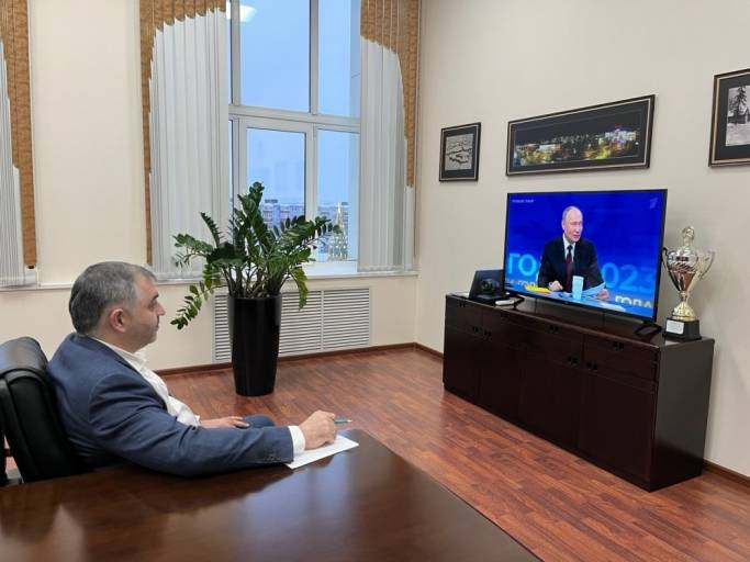 Главу Усинска наградили по указу президента