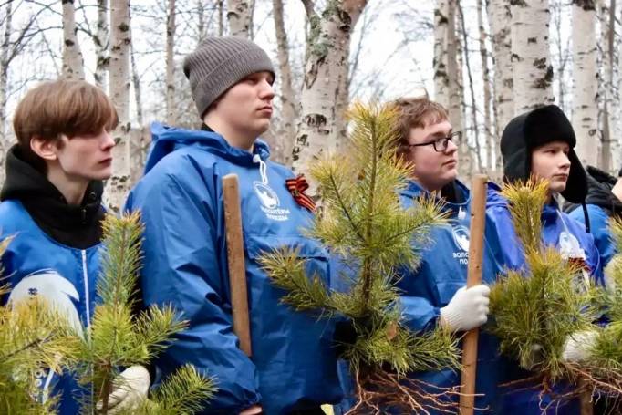 В Инте посадили «Аллею памяти»