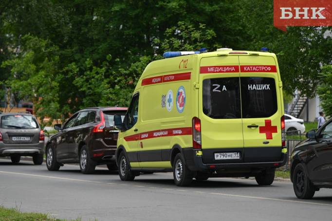 Каждая минута на счету: врачи скорой рассказали о спасении упавшей с высоты в Эжве девочки