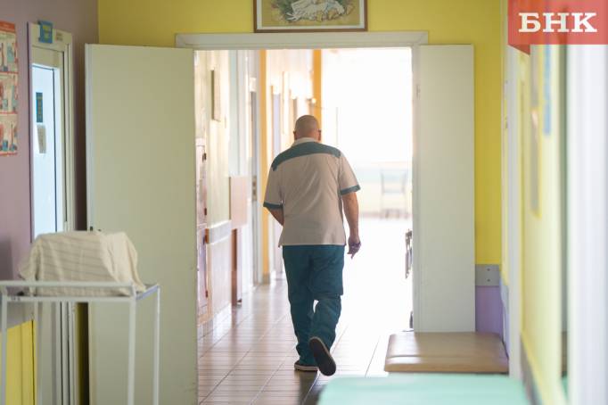 Жителям Войвожа объяснили отсутствие врачей в больнице