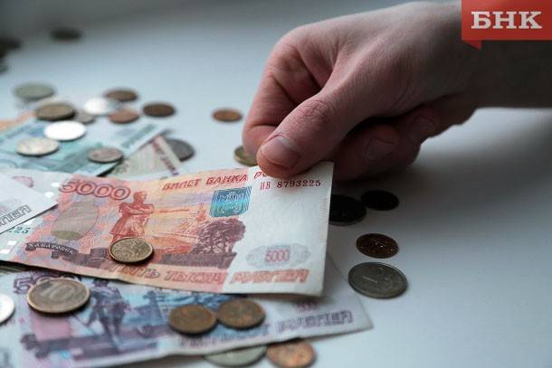 Родители подростока-дроппера вернули деньги многодетной ухтинке