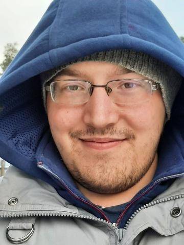 В столице Коми ищут мужчину с розовым рюкзаком