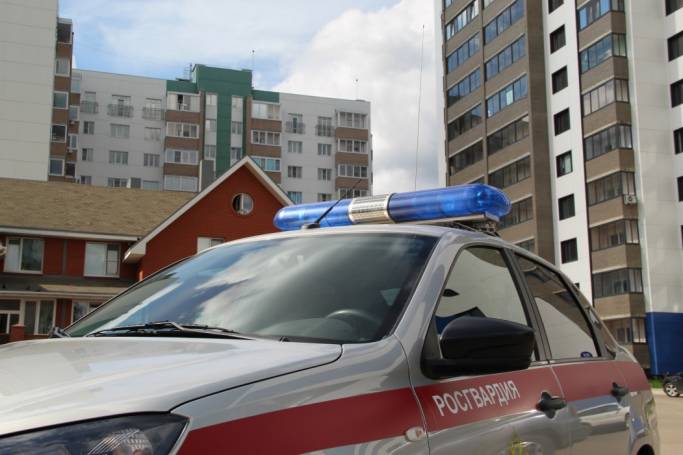 В Эжве задержали мужчину, угрожавшего убийством матери