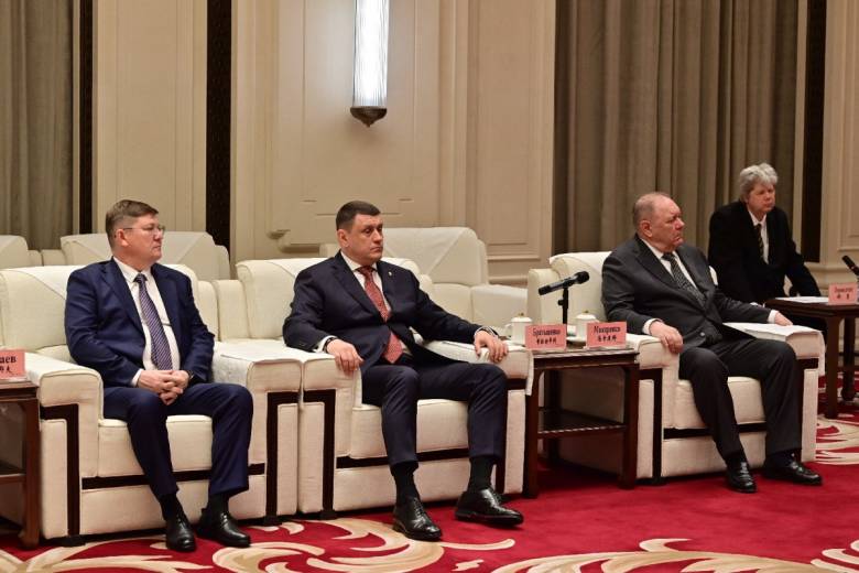 kitay_vstrecha_s_syuy_tsinem_10_jpg_2026-05-19_02-14-17_optimize.jpg kitay_vstrecha_s_syuy_tsinem_10_jpg_2026-05-19_02-14-17_optimize.jpg