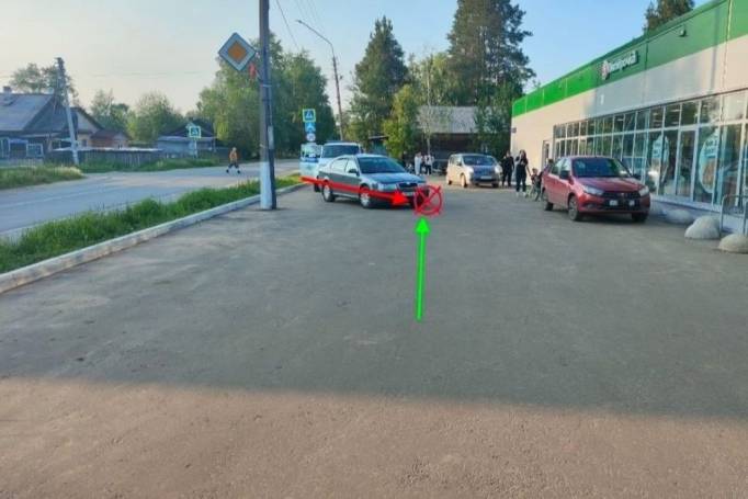 В Верхней Максаковке юный велосипедист попал под иномарку