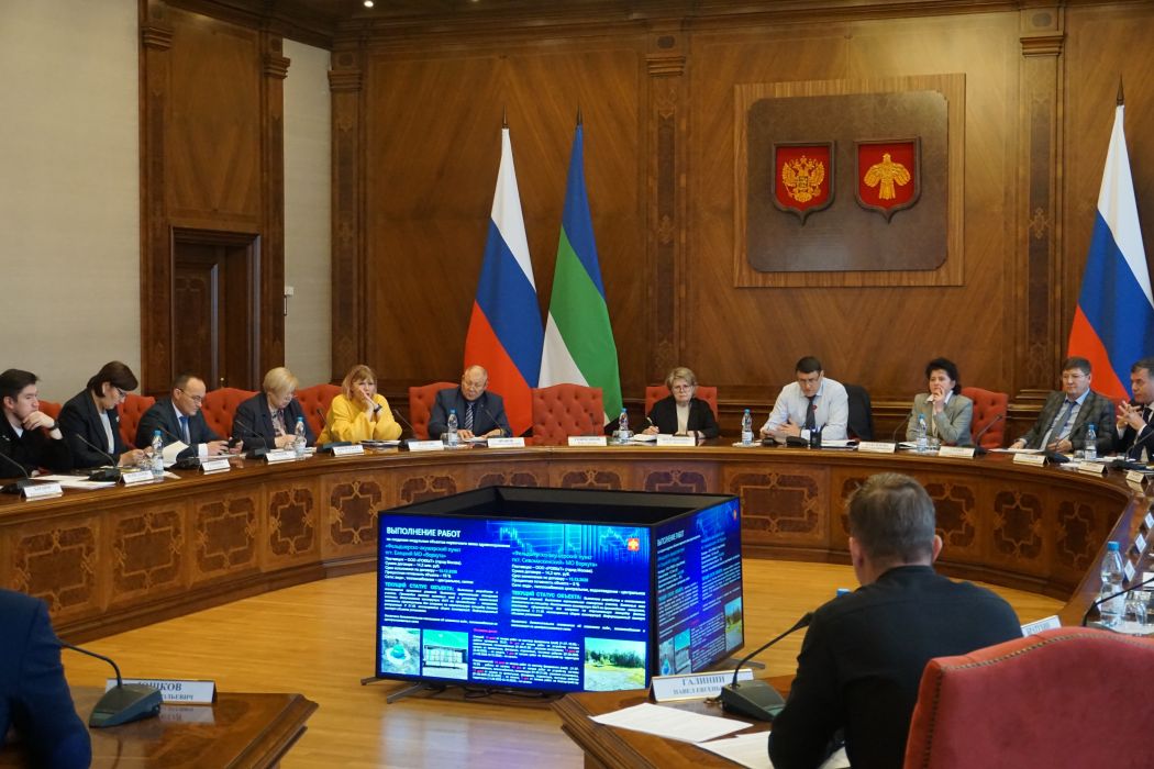 Дмитрий Братыненко поручил усилить контроль за строительством амбулаторий и ФАПов в Коми