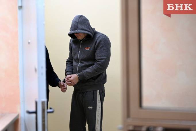 Начальника управления ГО и ЧС Сыктывкара Олега Атаманюка отправили в СИЗО