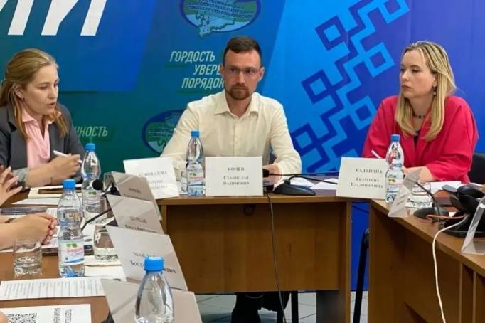 От разовой помощи к системной поддержке: Станислав Кочев подвел итоги диалога с волонтерами со всей республики