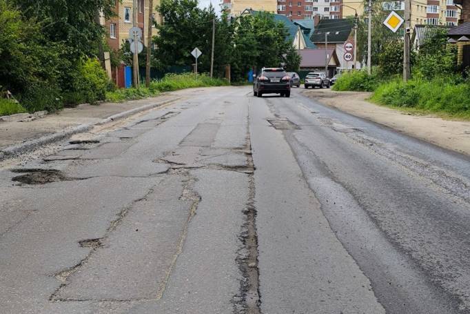 В Сыктывкаре выбрали подрядчика для ремонта участка Тентюковской в местечке Париж