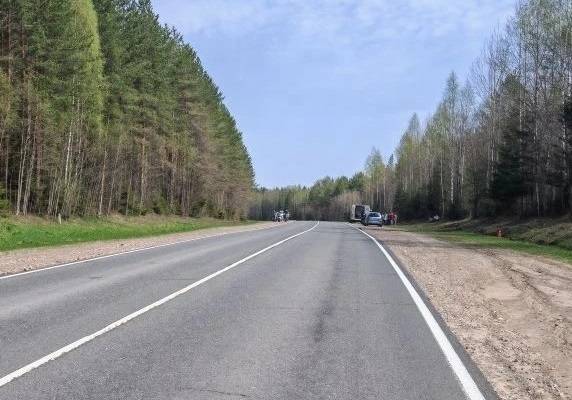 На «Вятке» мотоциклист угодил в кювет