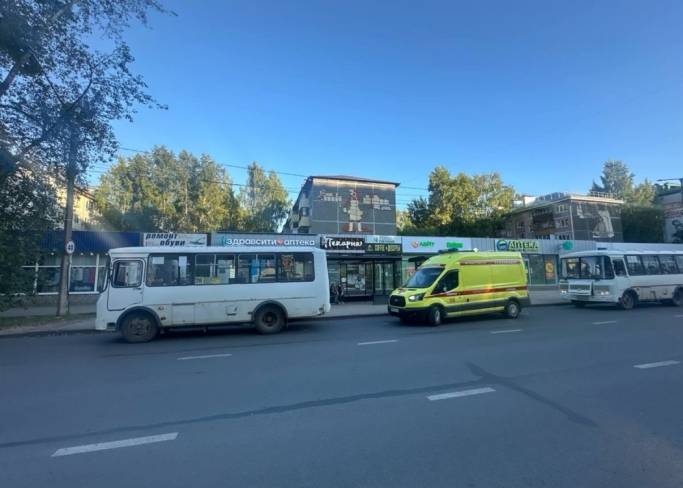 Поездка на автобусе закончилась для сыктывкарской пенсионерки в больнице