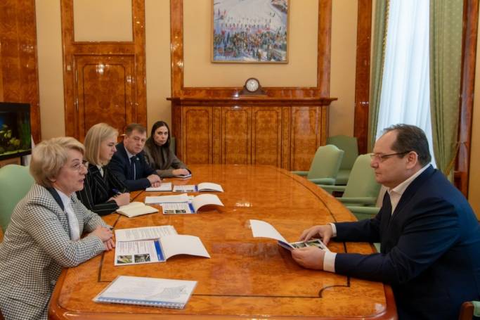 Ростислав Гольдштейн напомнил главам Усинска, Корткеросского и Усть-Вымского районов главный принцип работы властей