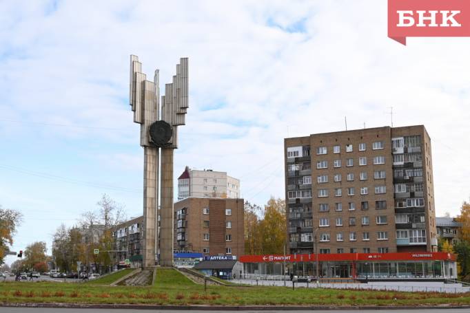«Это в Коми»: история главной стелы Сыктывкара